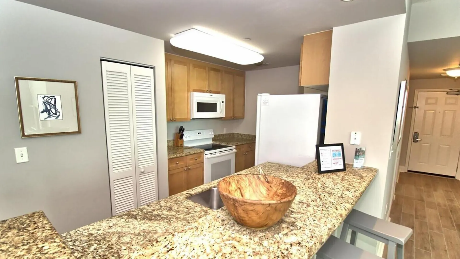 Aqua Resort 1111 By Emerald Coast Retreats Panama City Beach